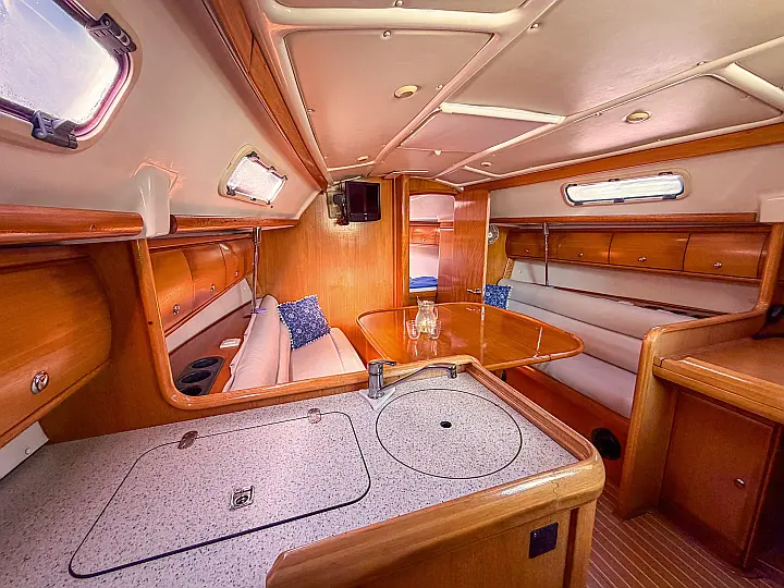 Bavaria Cruiser 32 - 