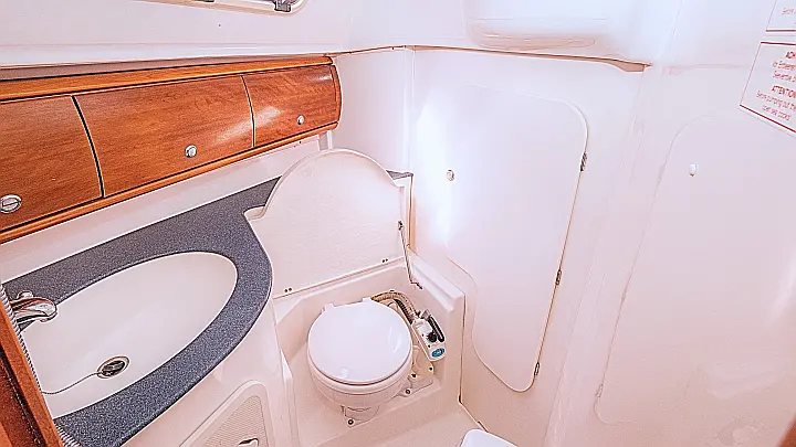 Bavaria Cruiser 32 - 