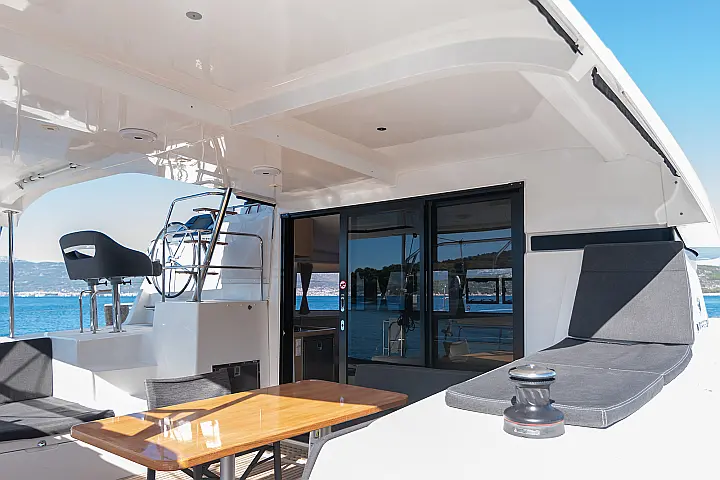 Lagoon 42 owner version - 