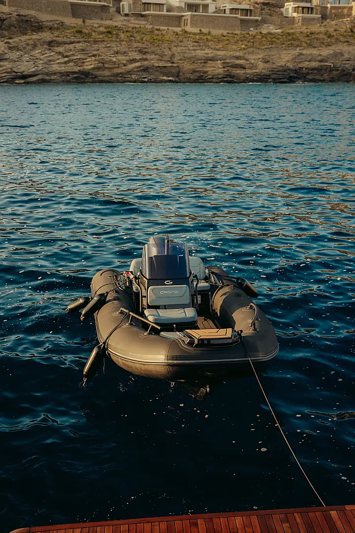 Moon Yacht 65 - 