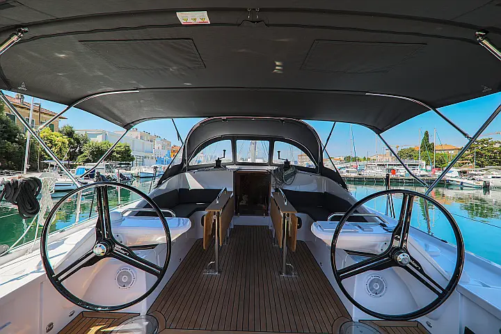 Elan Impression 45 - 
