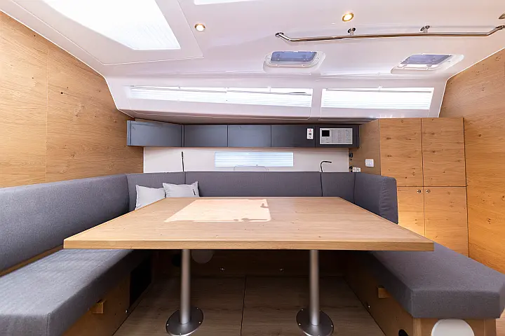 Elan Impression 45 - 