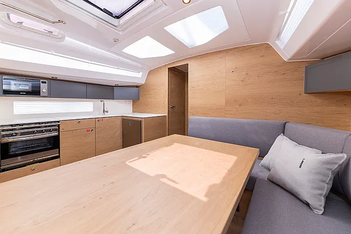Elan Impression 45 - 