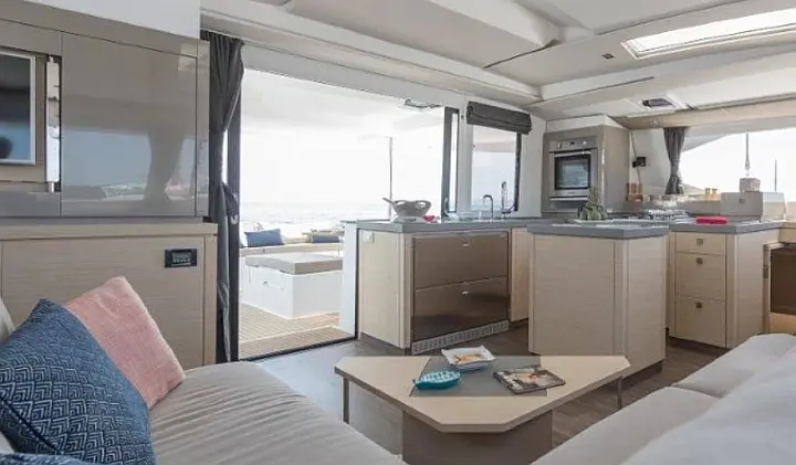 Saona 47 - 
