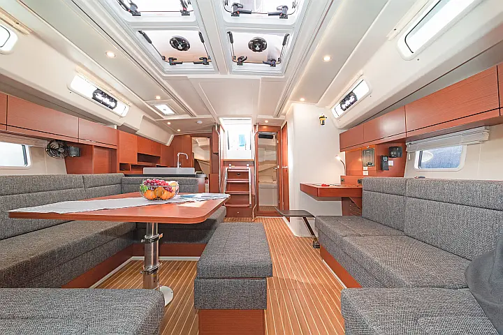 Hanse 458 - 