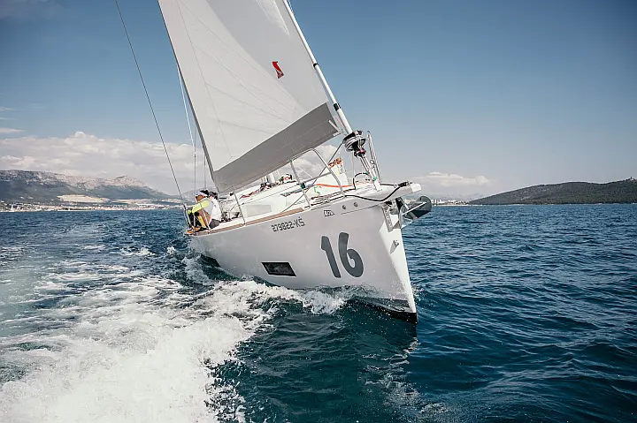 Salona 46 - 