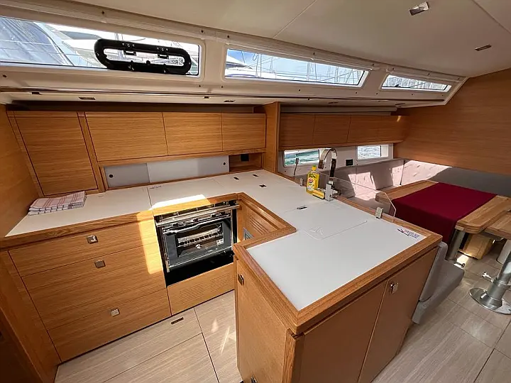 Salona 46 - 