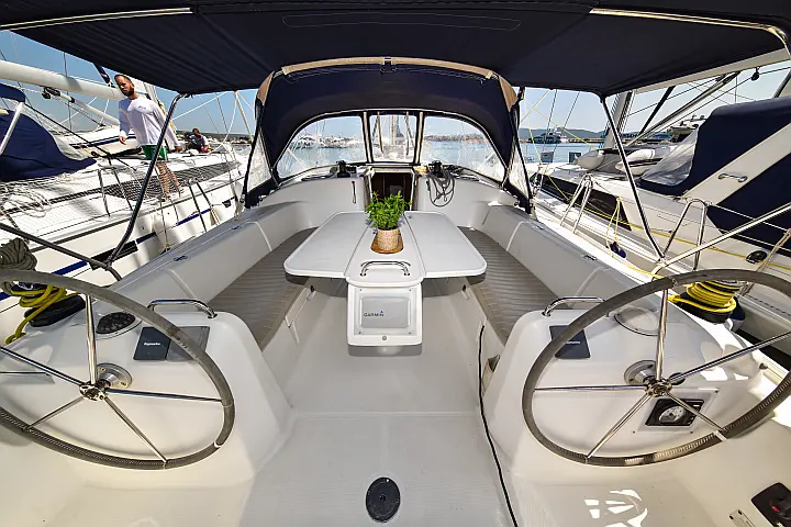 Cyclades 43.4 - 