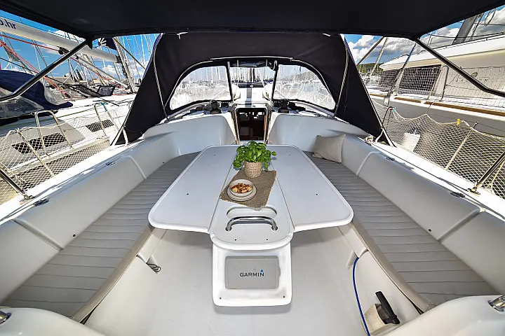 Cyclades 50.5 - 