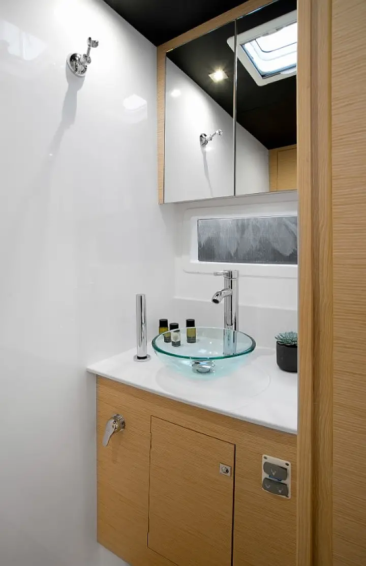 Dufour 48 Cat - 
