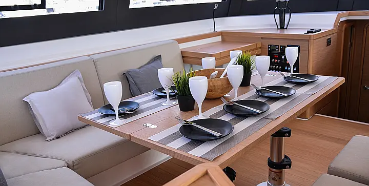 Dufour 48 Cat - 