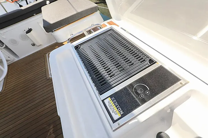 Hanse 588  - 