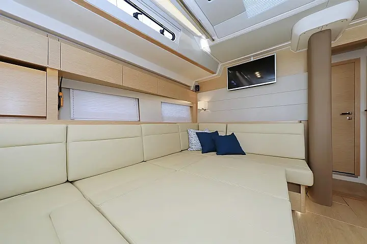 Hanse 588  - 