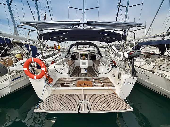 Dufour 410 GL - External image