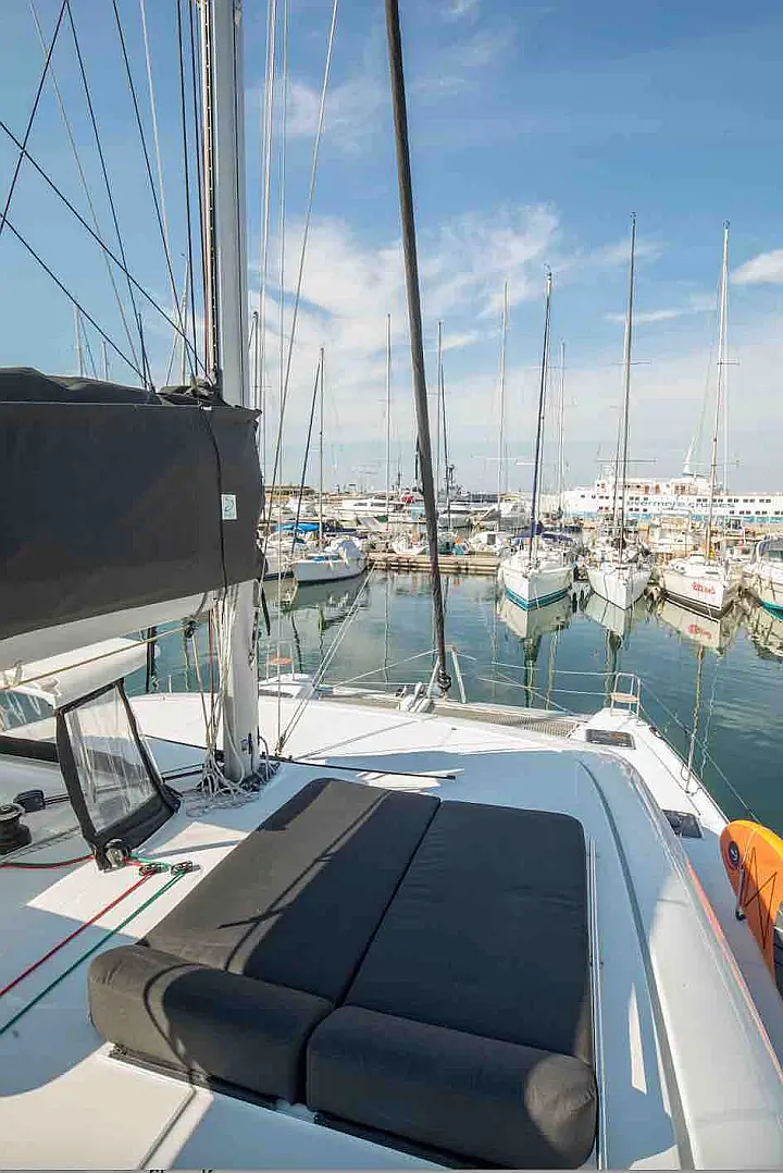 Lagoon 42 - 