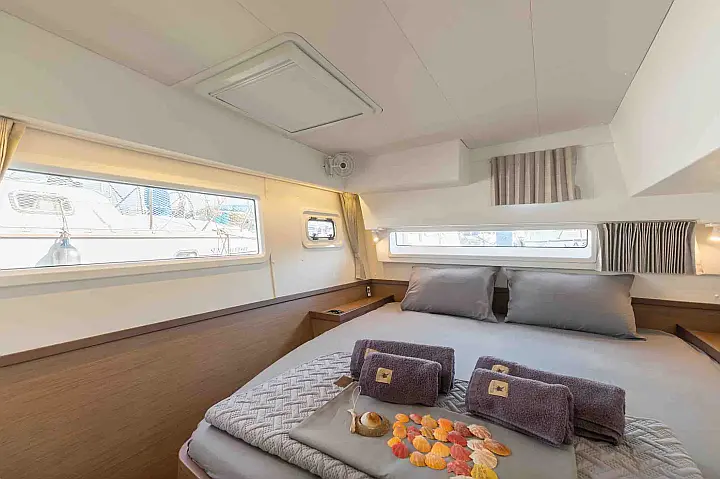Lagoon 42 - 