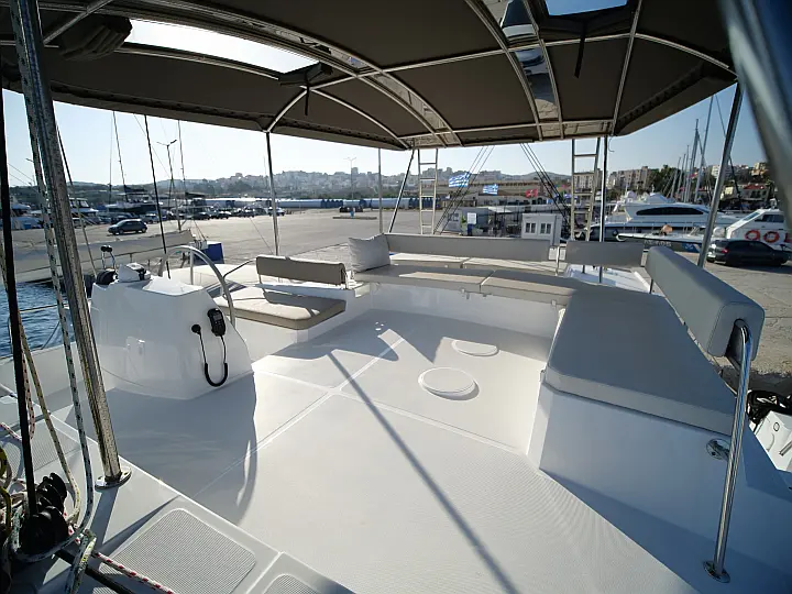 Bali 4.8 (5+2 cab) - flybridge