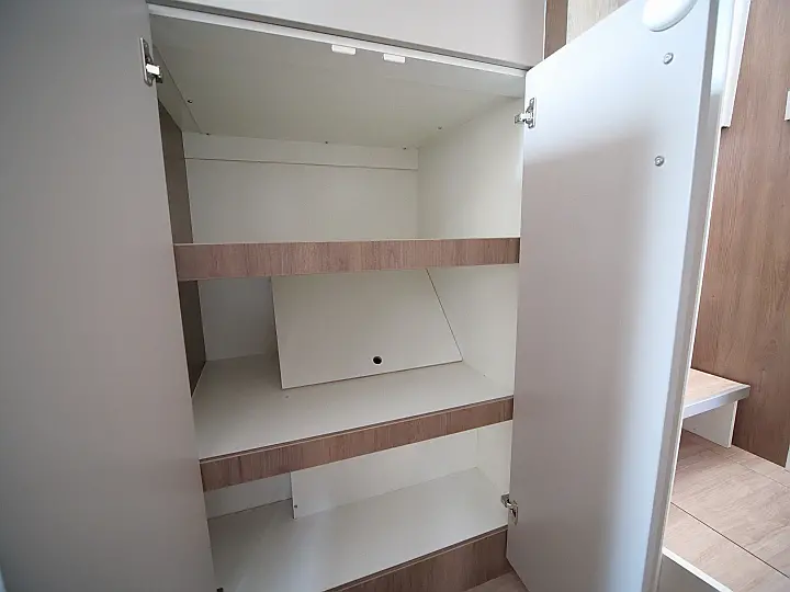 Bali 4.8 (5+2 cab) - storage unit