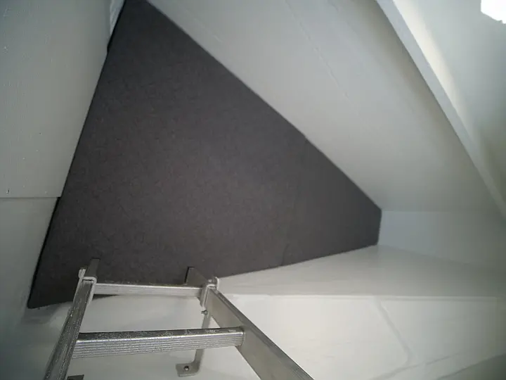 Bali 4.8 (5+2 cab) - crew cabin