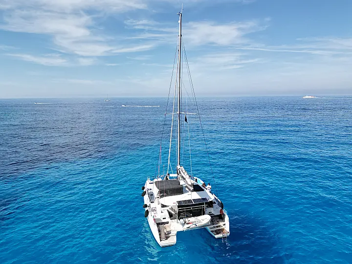 Lagoon 42 - 