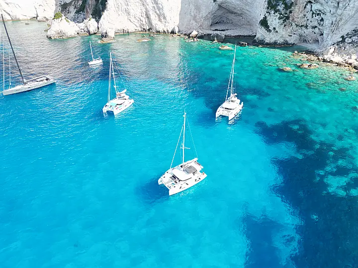 Lagoon 42 - 