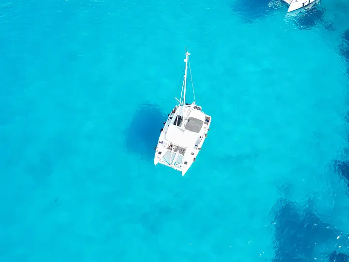 Lagoon 42 - 