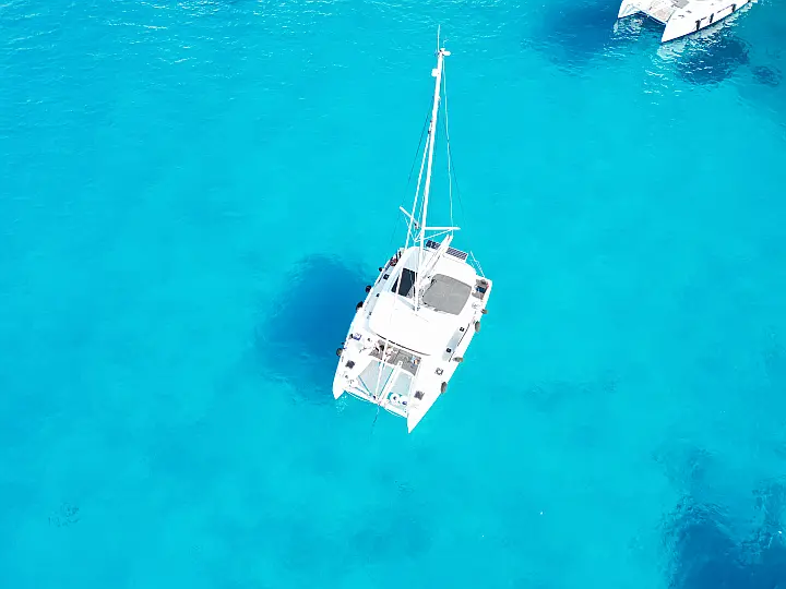 Lagoon 42 - 