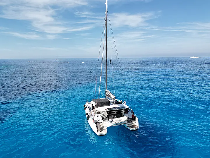 Lagoon 42 - 