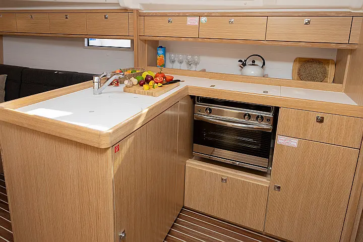 Bavaria Cruiser 37 Style - 