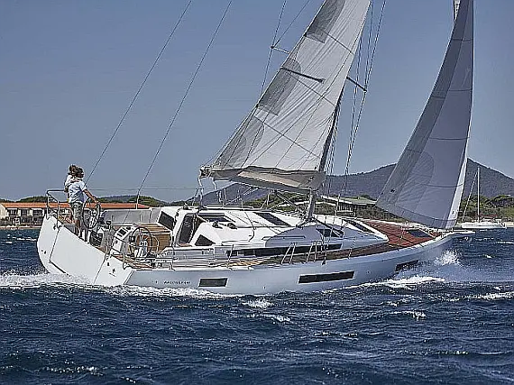 Sun Odyssey 440