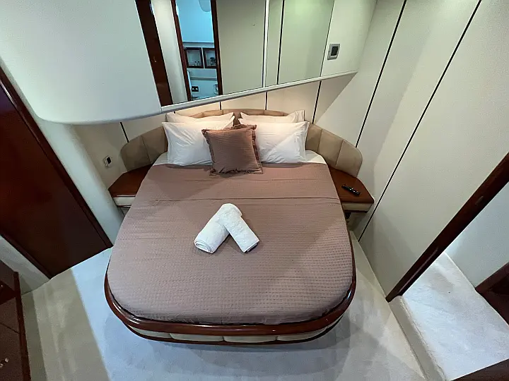 Fairline Squadron 52 - 