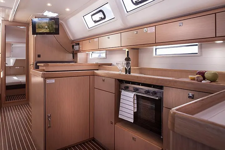 Bavaria Cruiser 51 - 