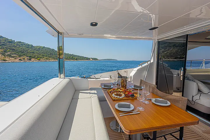 Azimut 60 - 