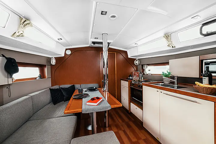 Oceanis 38  - 