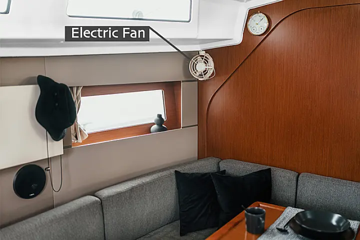 Oceanis 38  - 