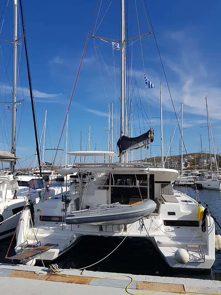 Lagoon 42 - 