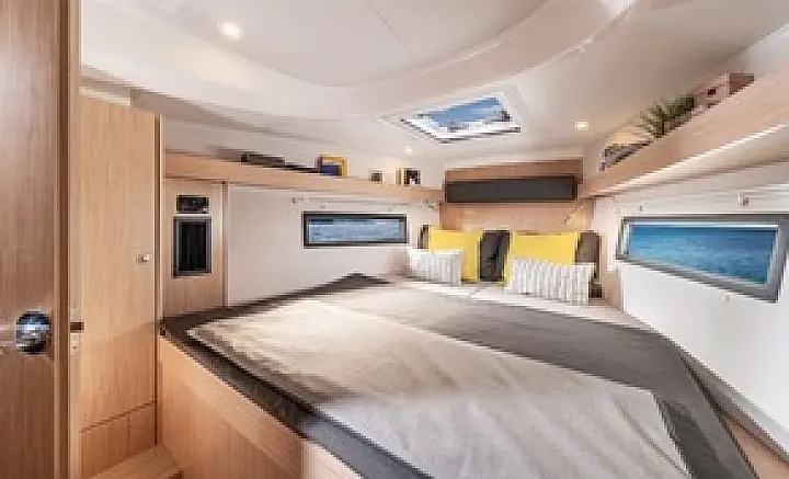 Bavaria C42 - 