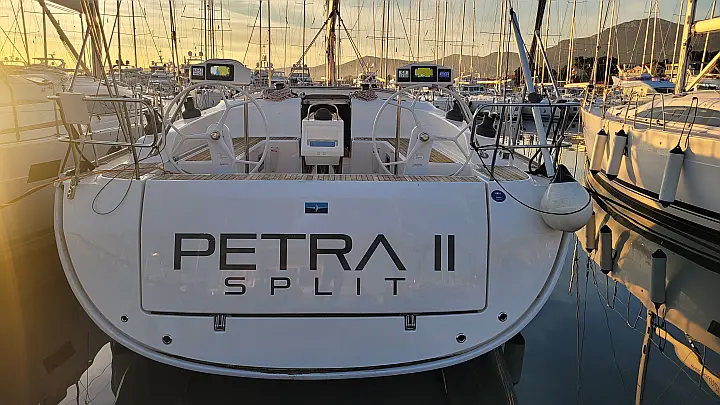 Bavaria Cruiser 51 - 