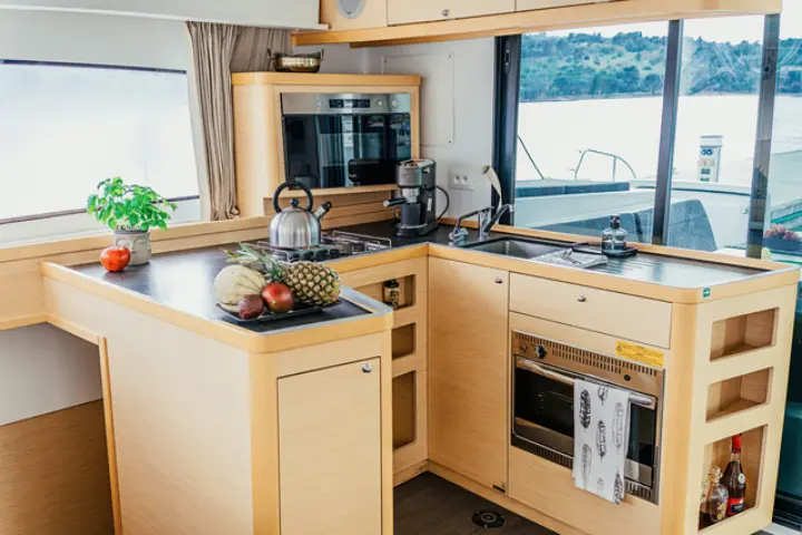 Lagoon 42 - 