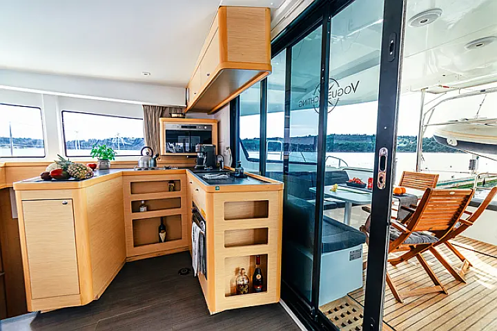 Lagoon 42 - 