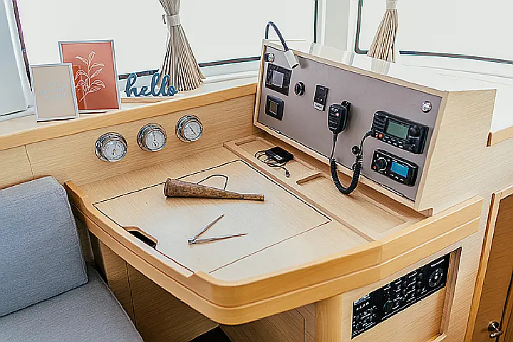 Lagoon 42 - 