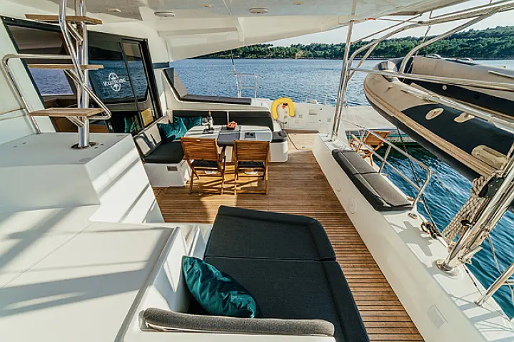 Lagoon 42 - 