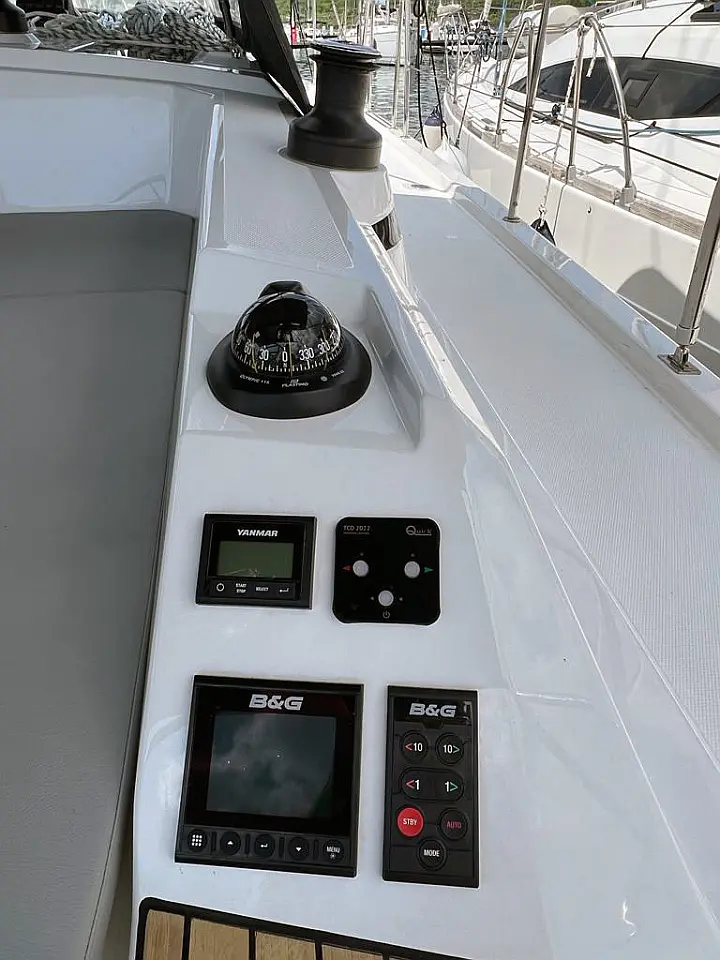 Bavaria C42 - 