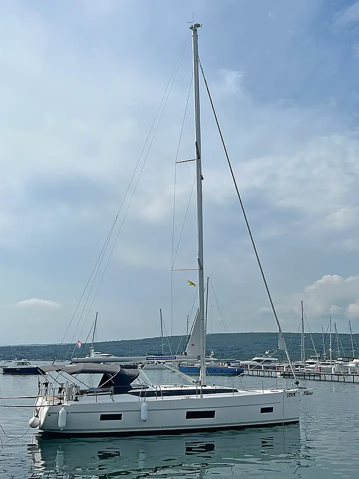 Bavaria C45 Style - 