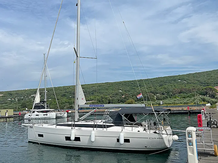 Bavaria C45 Style - 
