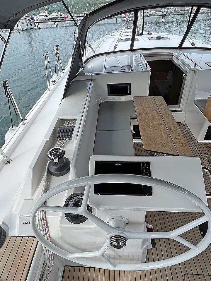 Bavaria C45 Style - 