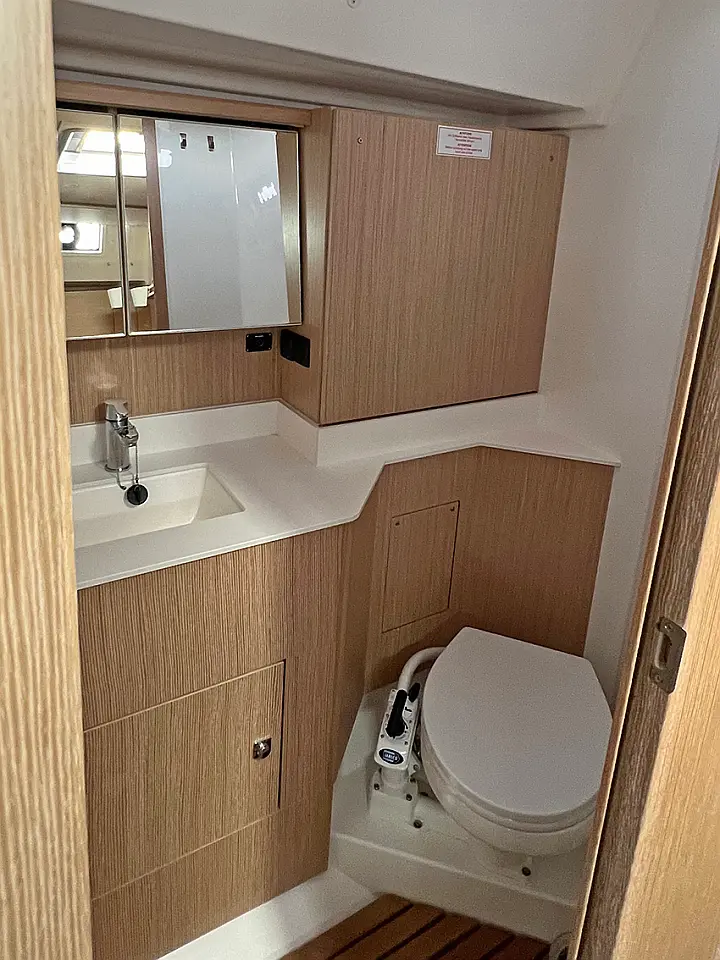 Bavaria C45 Style - 