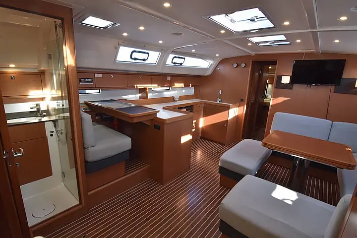Bavaria Cruiser 51 - 
