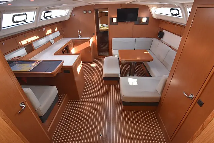 Bavaria Cruiser 51 - 