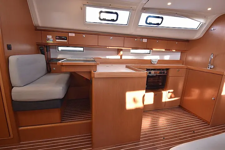 Bavaria Cruiser 51 - 